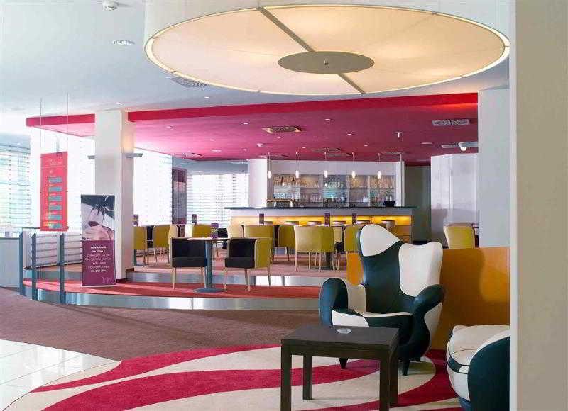 Отель Leonardo Hotel Hannover Medical Park Ганновер